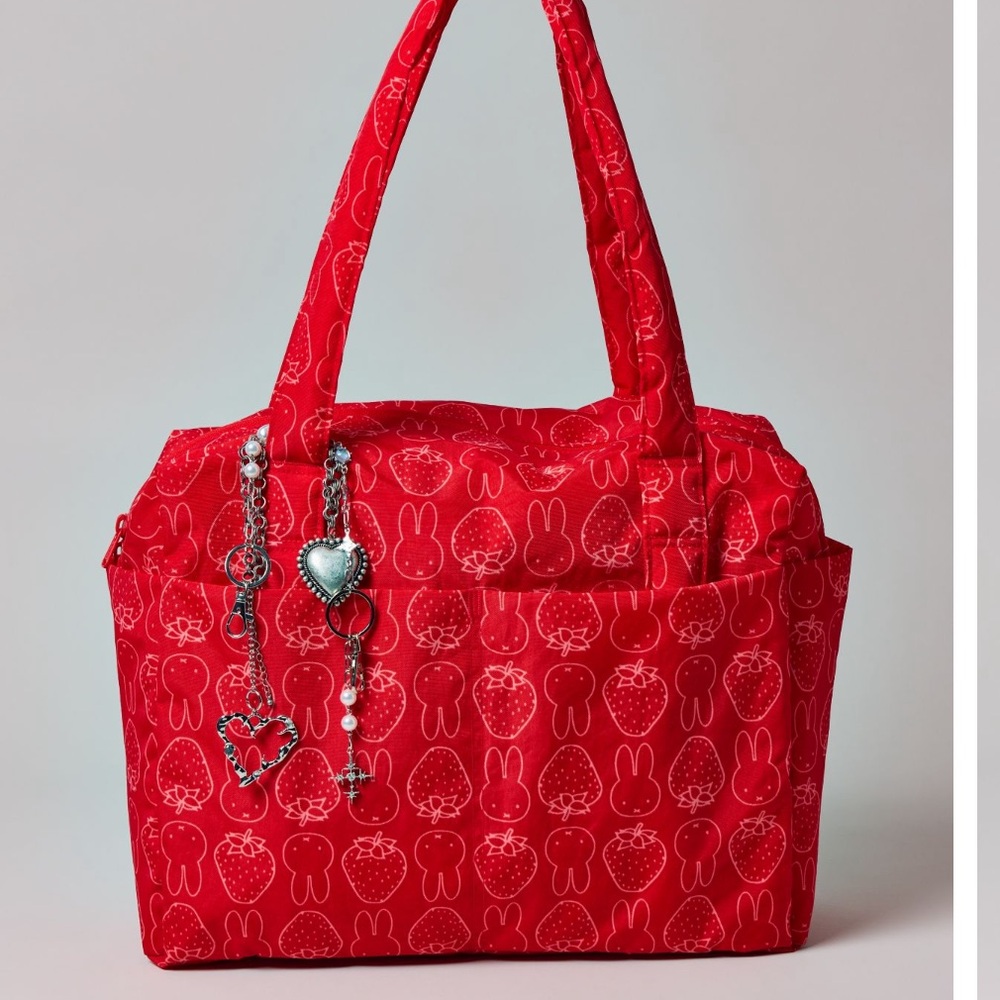 Baggu & Miffy OU Exclusive Small Cloud Carry-On Bag